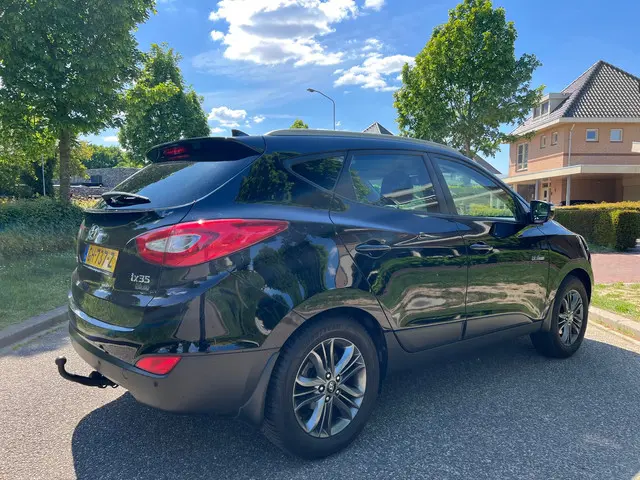 Hyundai ix35 1.6i GDI Go! 2015 Benzine 3