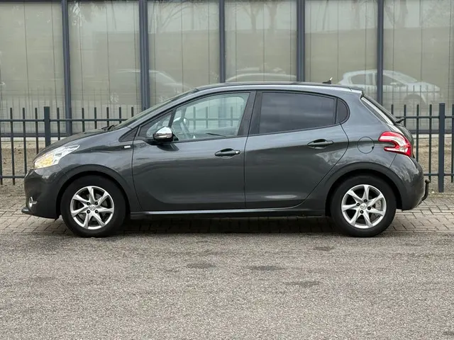 Peugeot 208 3