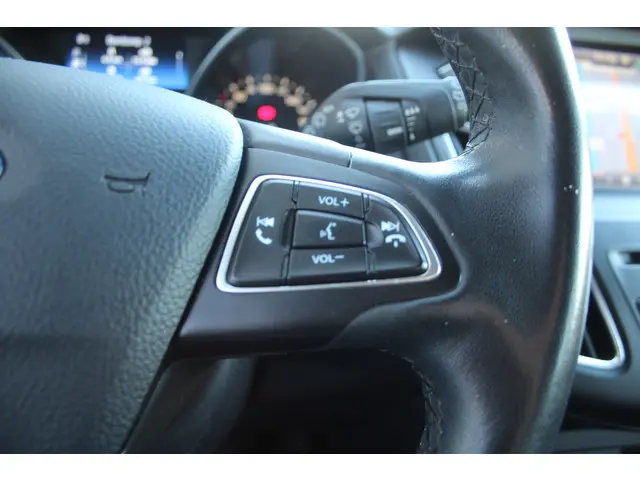 Ford Focus 1.0 126 Pk Titanium HB 2016 Benzine 17