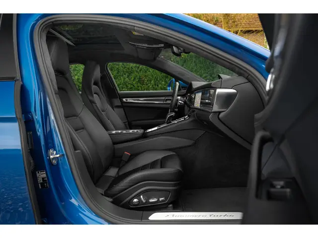 Porsche Panamera Turbo 2017 Benzine 10