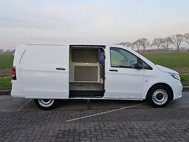 Mercedes-Benz Vito 114 2020 Diesel 16