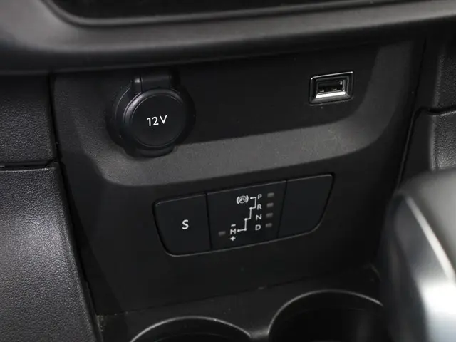 Citroën C3 1.2 PureTech Max 2024 Benzine 18