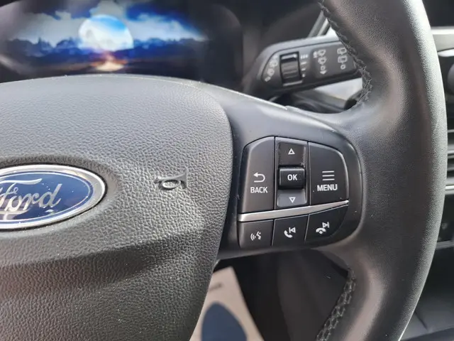 Ford Kuga 2.5 PHEV Titanium 2022 Hybride Benzine 10