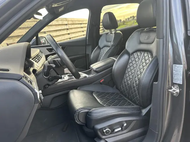 Audi SQ7 4.0 TDI V8 PANO HUD 500PK+ 2018 VOL 2018 Diesel 32