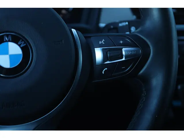 BMW X2 SDRIVE20I HIGH EXECUTIVE M-SPORT 2018 Benzine 33