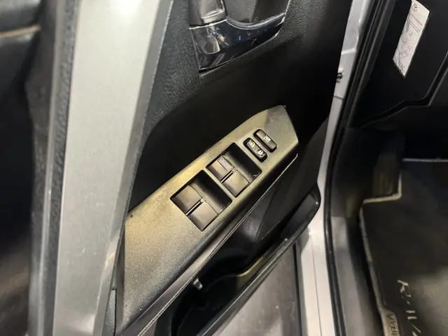 Toyota RAV4 2.5 Hybrid AWD Style 2017 Hybride Benzine 11