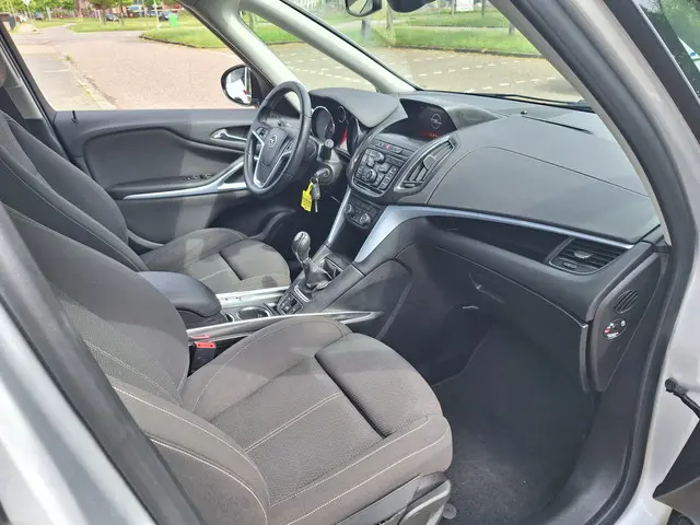 Opel Zafira Tourer 1.4 Business+ 5P 2015 Benzine 14