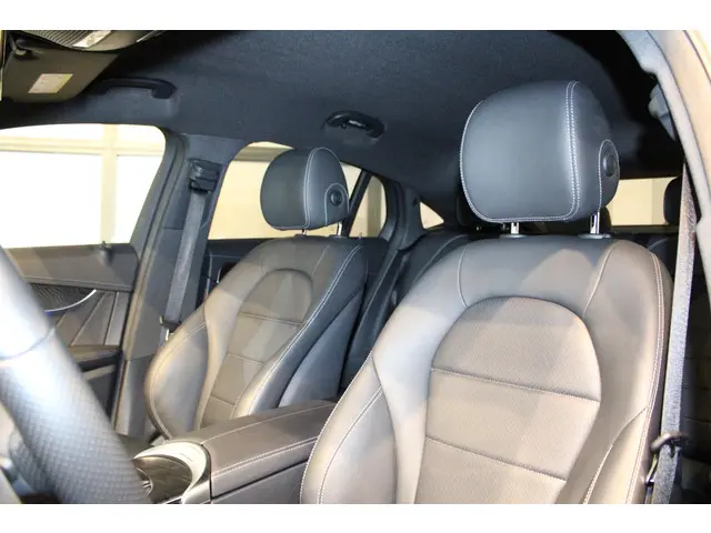 Mercedes-Benz GLC Coupé 300 4MATIC Premium 2019 Benzine 9