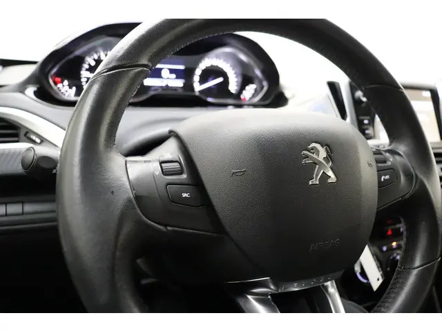 Peugeot 2008 1.2 PureTech 82pk Blue Lion 2016 Benzine