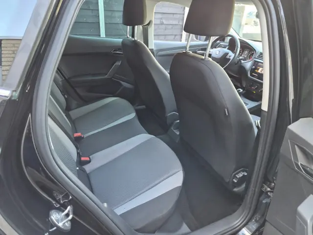 SEAT Ibiza 1.0 TSI FR Business Intense 2018 Benzine 10