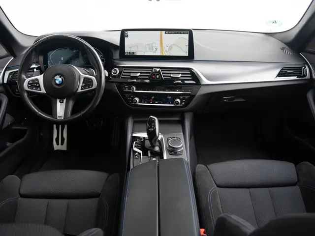 BMW 5 Serie Touring 530e xDrive 2021 Hybride Benzine 9