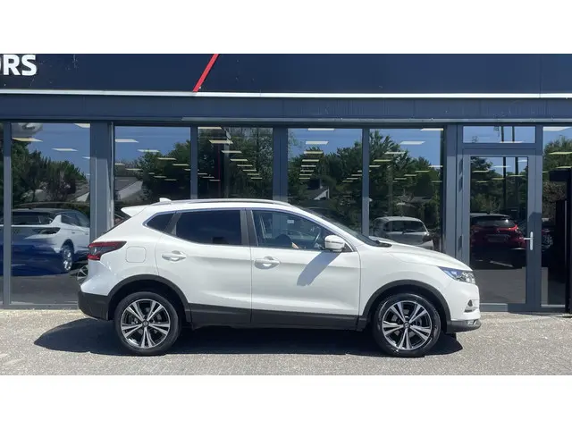 Nissan QASHQAI 1.2 N-Connecta 2018 Benzine 18