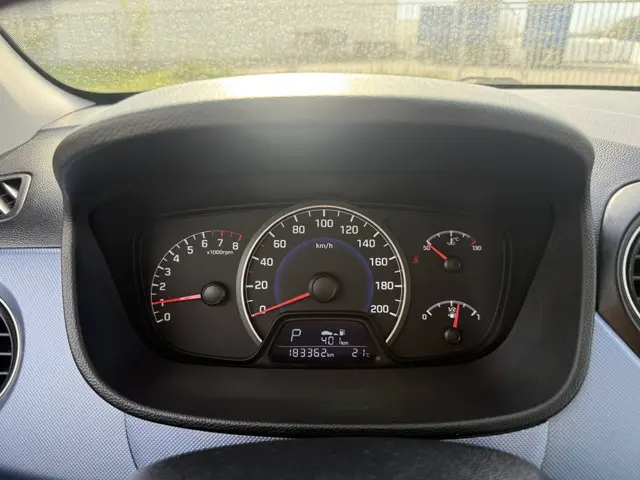 Hyundai i10 1.2i 2015 Benzine 16