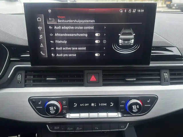 Audi A4 Avant 35 TFSI S Line / Panorama dak 2021 Benzine 22