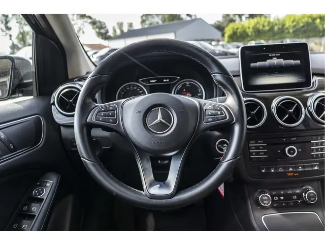Mercedes-Benz B-Klasse 250 e 28 kWh 2016 Elektrisch 7