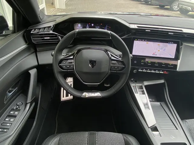 Peugeot 308 1.2T 130pk Automaat GT 2024 Benzine 5