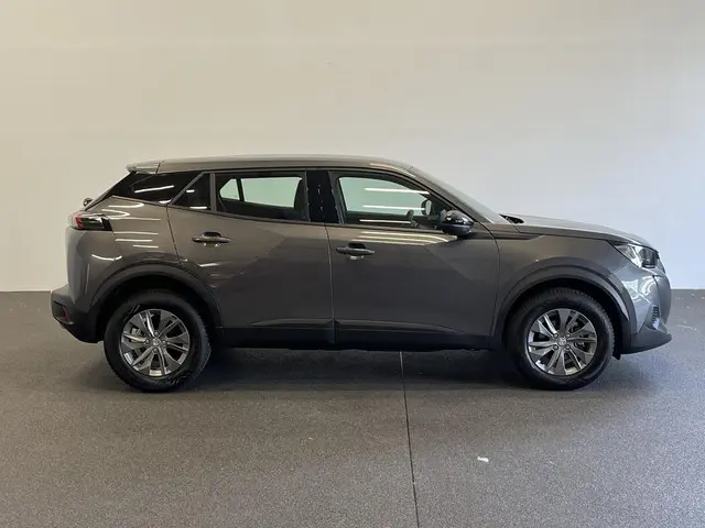 Peugeot 2008 1.2 130pk Automaat Active Pack 2023 Benzine 5
