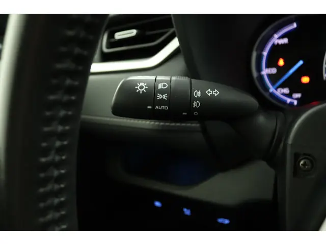 Toyota RAV4 2.5 Hybrid Executive 2021 Hybride Benzine 31
