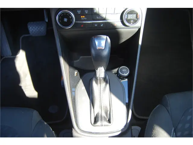 Ford Fiesta 1.0 EcoBoost Titanium AUTOMAAT 2018 Benzine 21