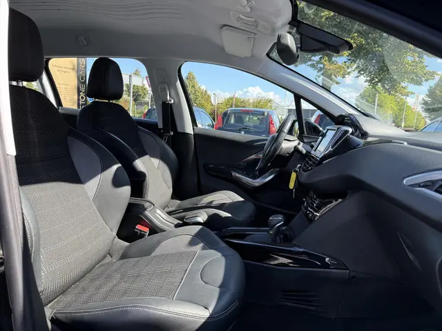 Peugeot 2008 1.2 PureTech Allure 2016 Benzine 7