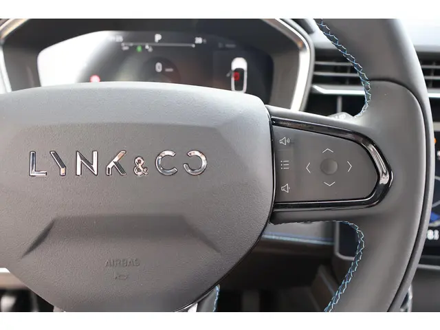 Lynk & Co 01 1.5 2023 Hybride Benzine 27