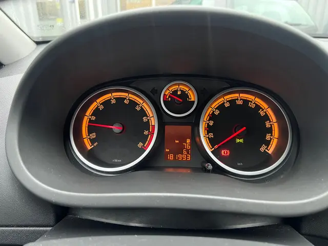 Opel Corsa 1.2-16V Rhythm Airco. PDC 2013 Benzine 22