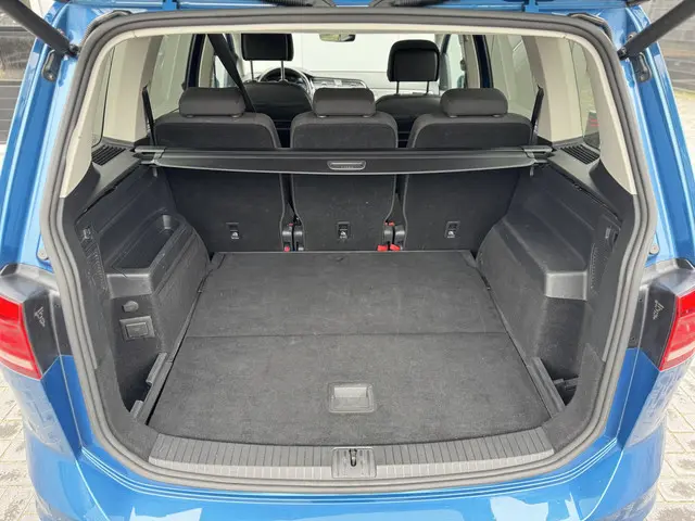 Volkswagen Touran 1.4 TSI DSG Highline 2016 Benzine 9