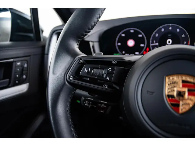 Porsche Cayenne Coupé 4.0 S 2023 Benzine 43
