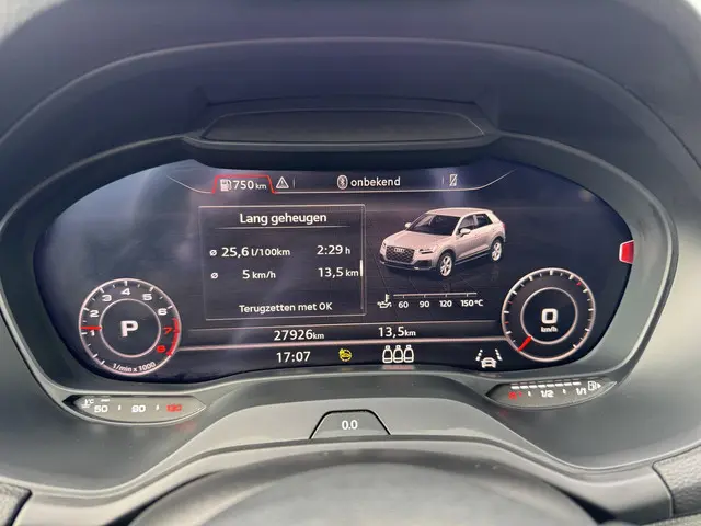 Audi Q2 35 TFSI S Edition 2024 Benzine 22