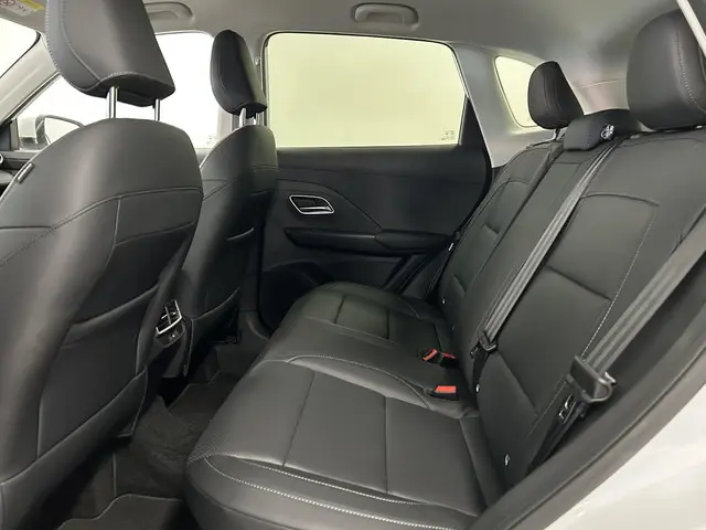 MG ZS Hybrid+ 1.5 Hybrid+ Luxury 2025 Hybride Benzine 8