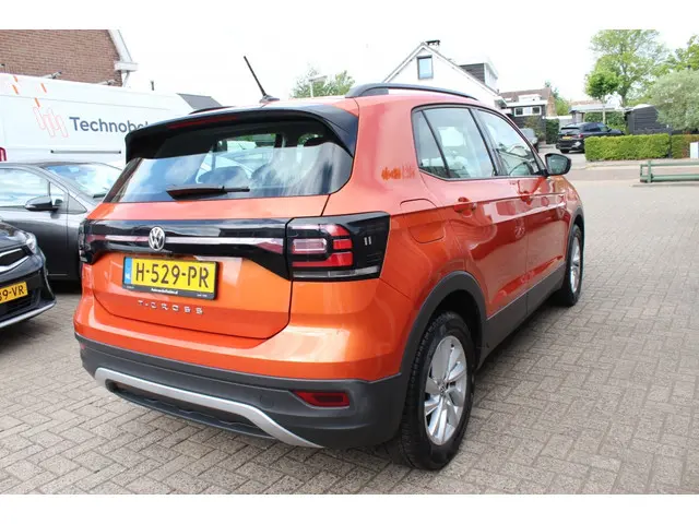 Volkswagen T-Cross 1.0 TSI Life Navi 2020 Benzine 8