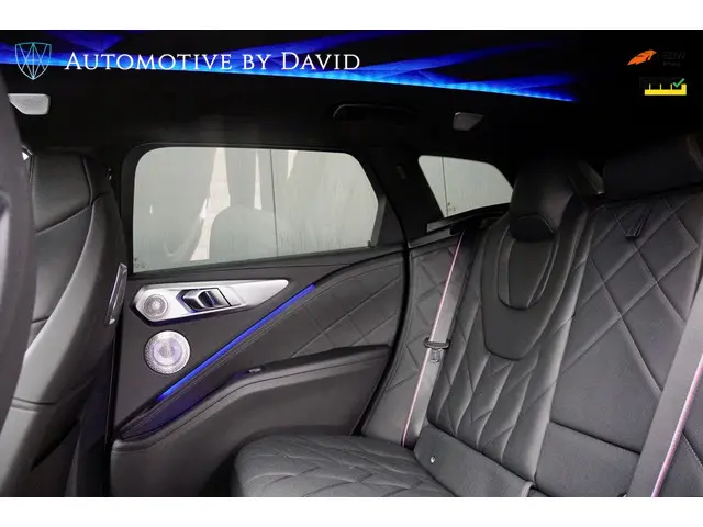 BMW XM PHEV 4.4 V8 653 pk 30 kWh 2023 Hybride Benzine 21
