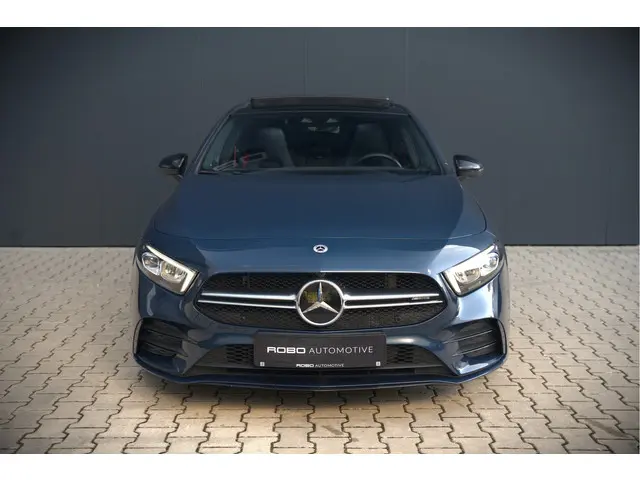 Mercedes-Benz A-Klasse AMG 35 4MATIC 2022 Benzine 10