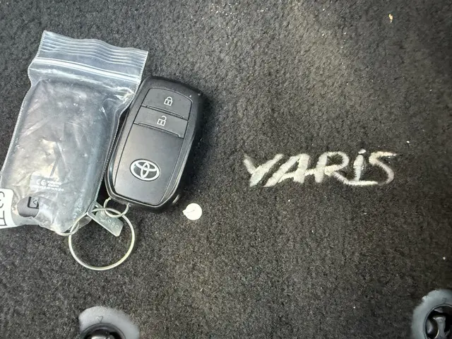 Toyota Yaris 1.5 Hybrid Executive 2021 Hybride Benzine 34