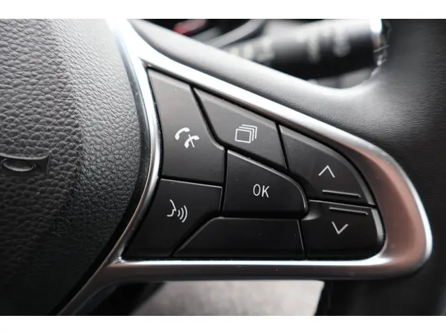 Renault Clio 1.0 TCe Intens 2021 Benzine 13