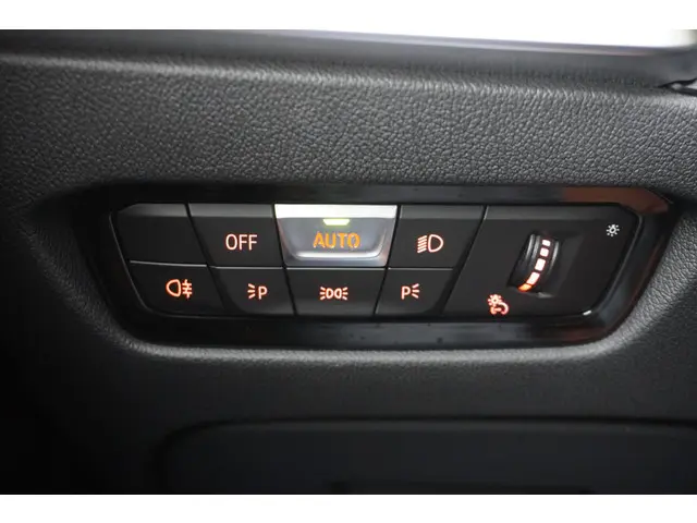 BMW 2 Serie Coupé M240i xDrive 2022 Benzine 31