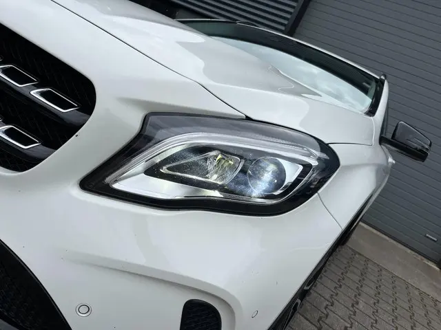 Mercedes-Benz GLA 200 Premium AUTOMAAT/XENON 2017 Benzine 5