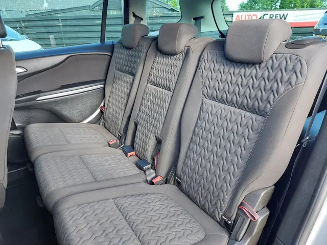 Opel Zafira Tourer 1.4 Design Edition 7p. 2014 Benzine 15