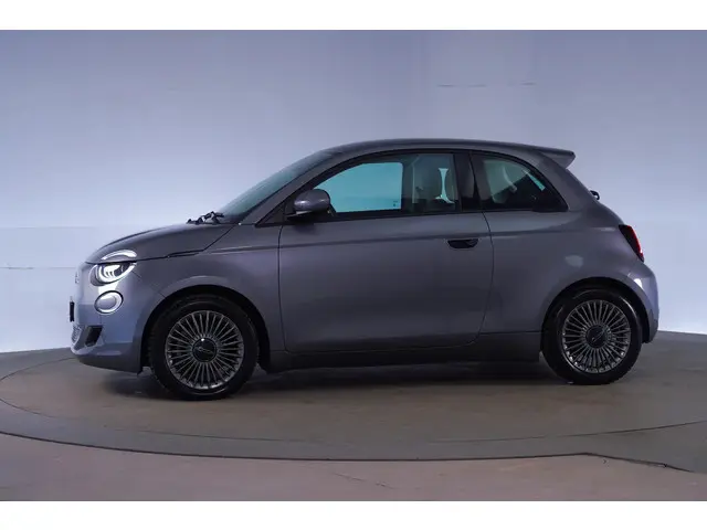Fiat 500e 3