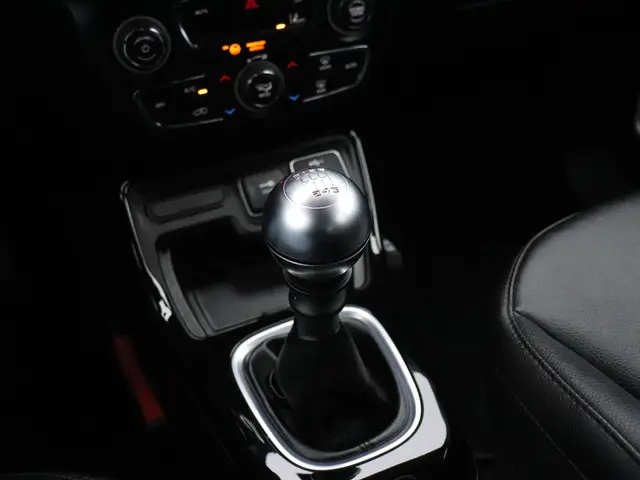 Jeep Compass 1.3T Night Eagle 2021 Benzine 21