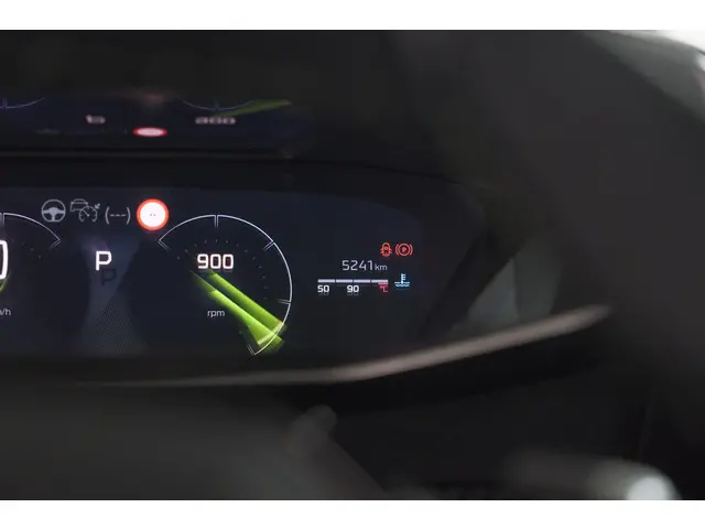 Peugeot 2008 PureTech 130 EAT8 GT 2024 Benzine 44