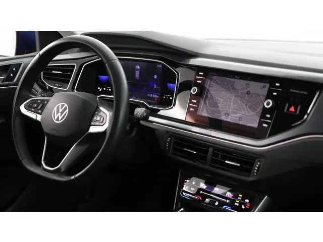 Volkswagen Polo 1.0 TSI 95pk Style DSG 2023 Benzine 16
