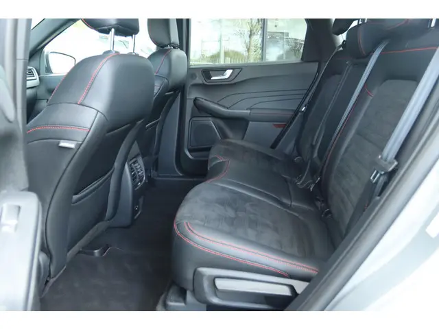 Ford Kuga 2.5 PHEV ST-LINE X 2021 Hybride Benzine 19