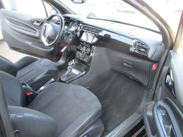 Citroën DS3 1.2 VTi Business 2013 Benzine 10