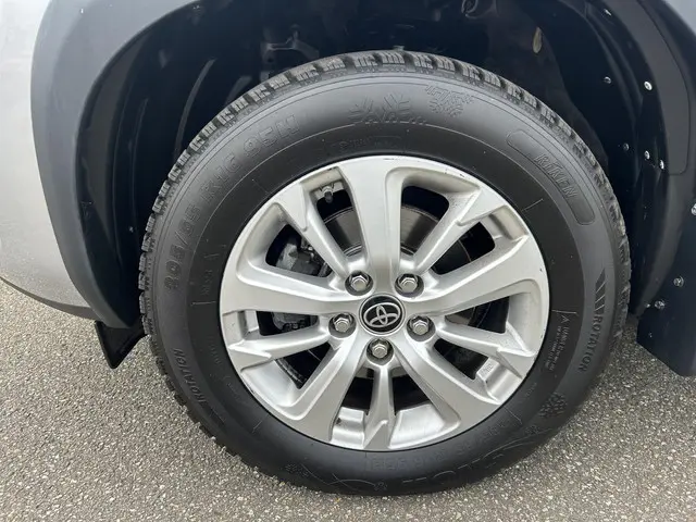Toyota Yaris Cross 3