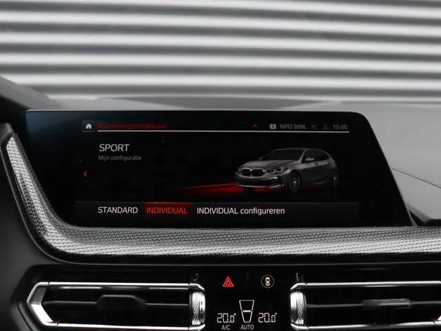 BMW 1 Serie 5-deurs 116i 2022 Benzine 24