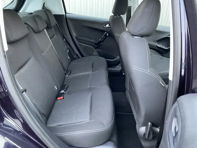 Peugeot 208 1.2 PureTech GT-line 2018 Benzine 18