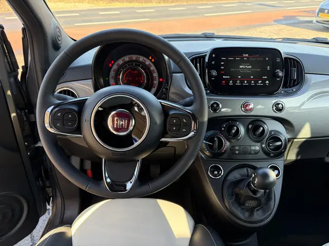 Fiat 500C 1.0 Hybrid Dolcevita 2022 Hybride Benzine 24