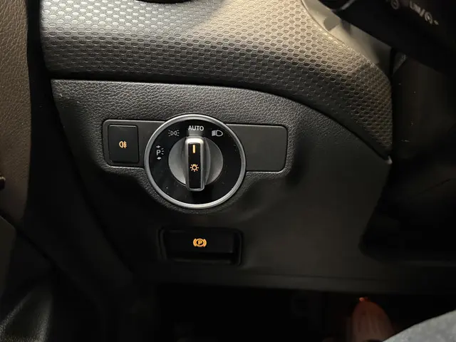 Mercedes-Benz A-Klasse Ambition 2016 Benzine 27