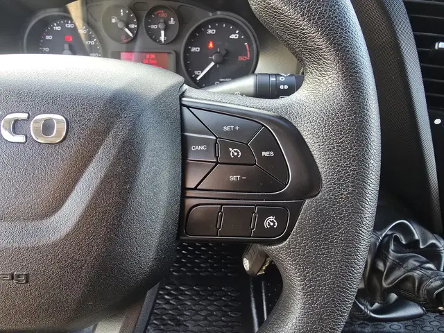 Iveco Daily 35S14V 2.3 352L H2 2024 Diesel 20